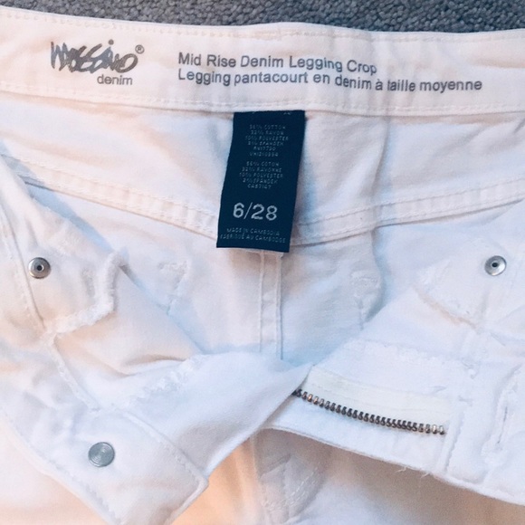 Mossimo Mid Rise cropped Jean - Picture 3 of 4